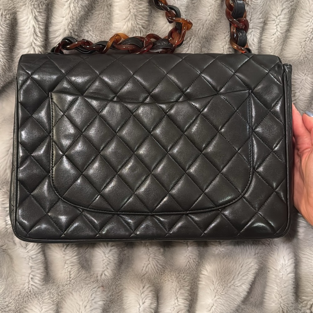 SOLD Chanel Tortoiseshell Lambskin Maxi Flap Bag - Picture 5 of 17